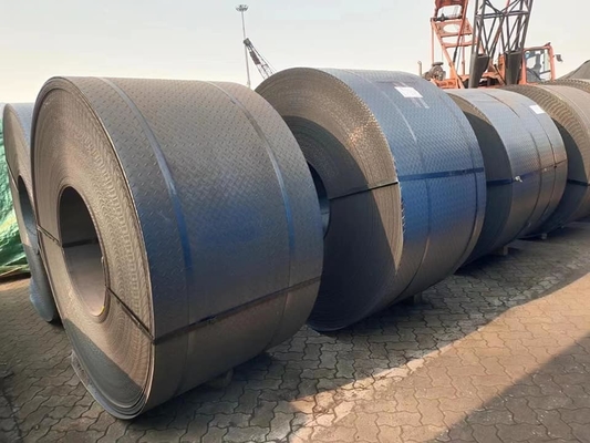 Warm gewalzte A36 Kohlenstoffstahl-Spule schweißte 3' - 4' Breite